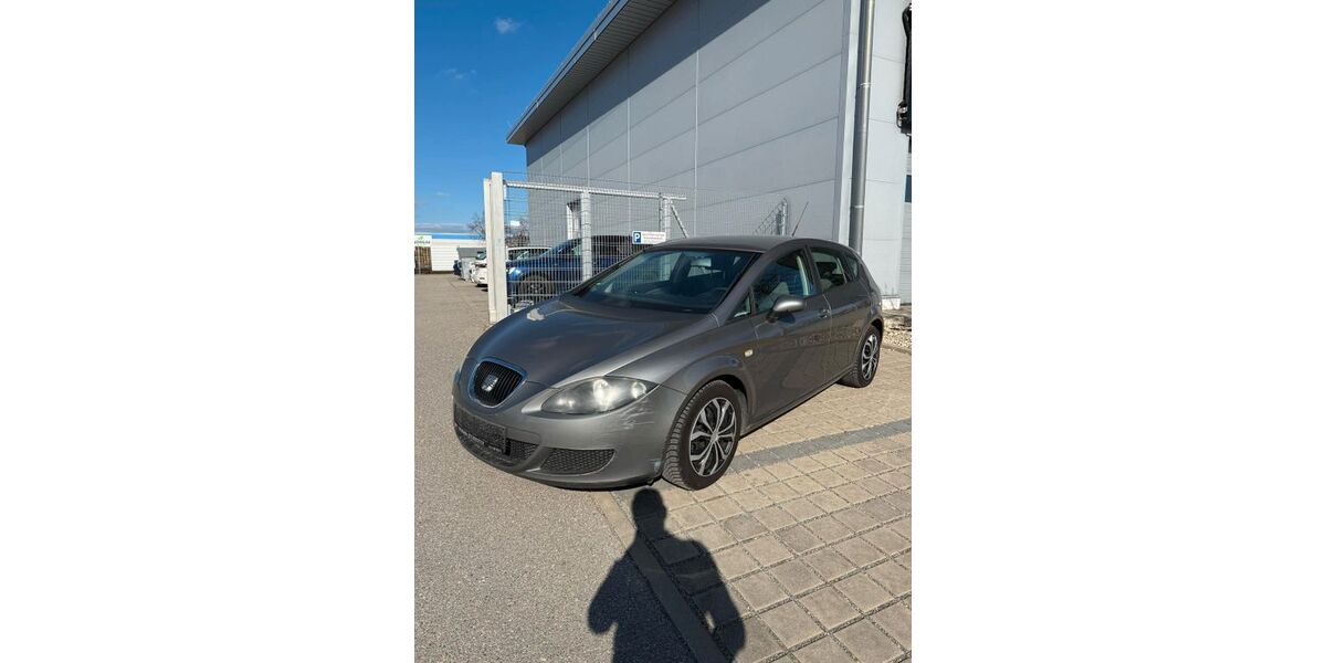 Seat Leon 240.506 km 2.999 &euro; Regensburg 94467
