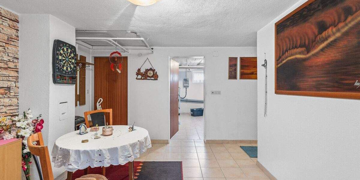 Einfamilienhaus Hemau Hohenschambach - 8 Zimmer, 166 m&sup2;, 505.000&euro; | Angebot:25743845