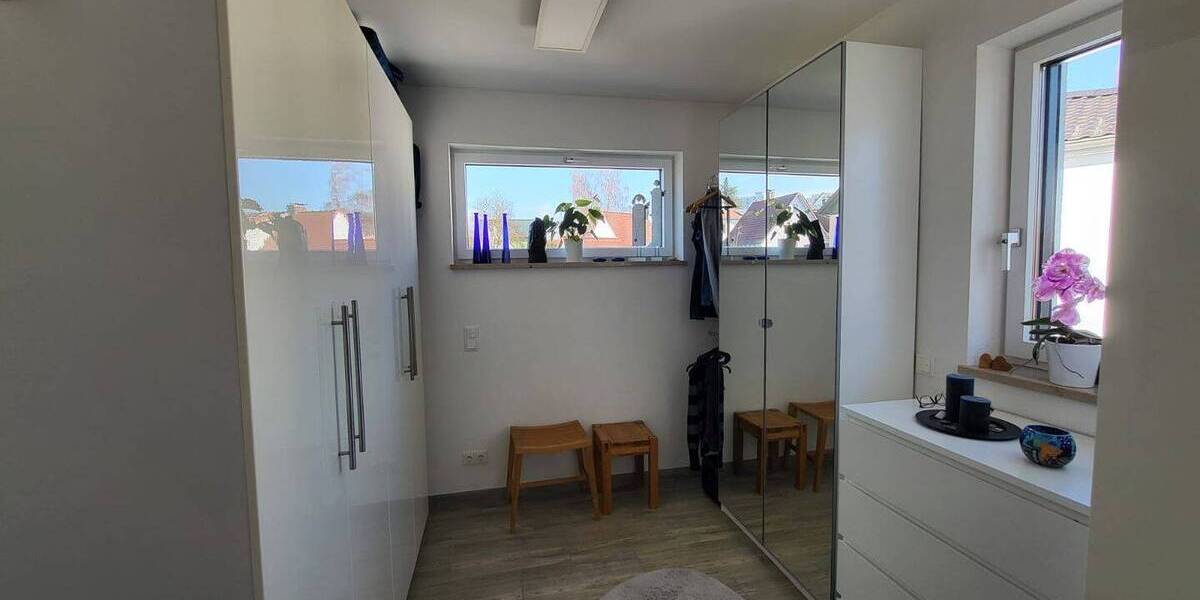 Einfamilienhaus Regensburg Konradsiedlung-Wutzlhofen - 5 Zimmer, 139 m&sup2;, 929.000&euro; | Angebot:26118618