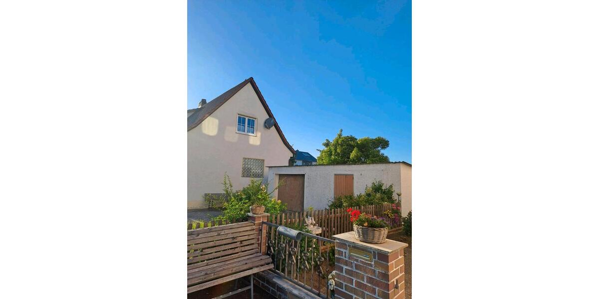 Doppelhaushälfte Burglengenfeld - 5 Zimmer, 105 m&sup2;, 160.000&euro; | Angebot:26850850