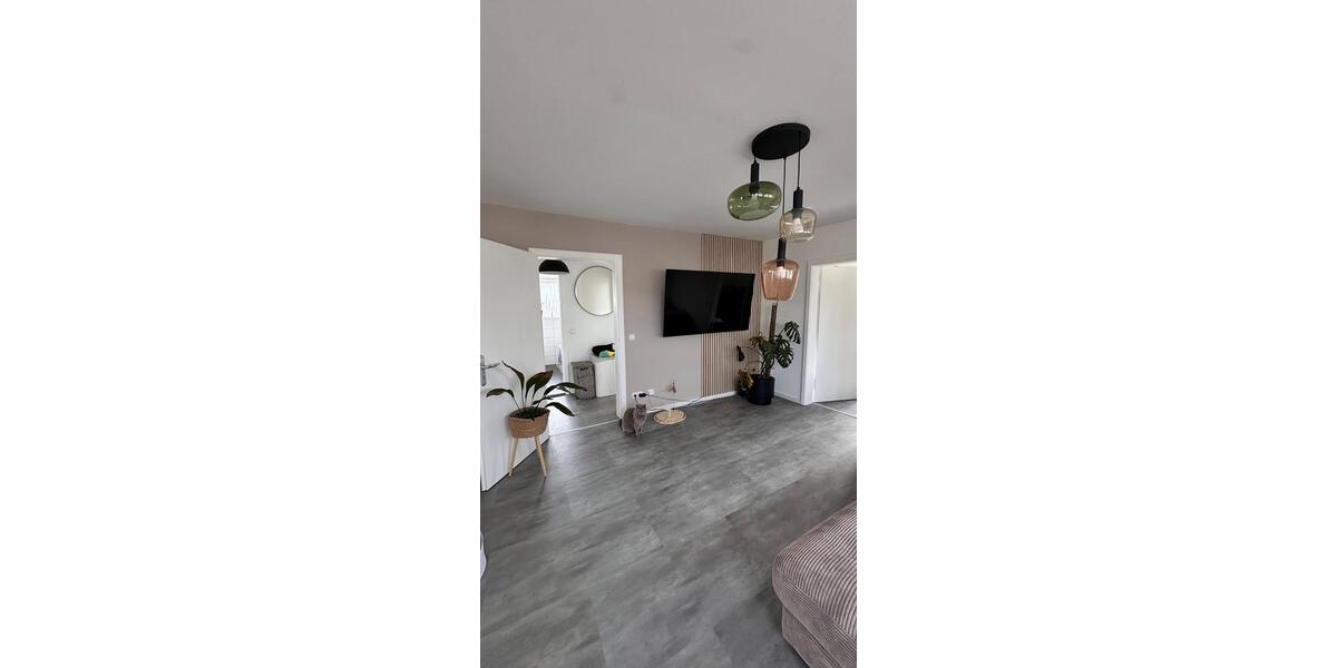Dachgeschoßwohnung Tegernheim - 3 Zimmer, 57 m&sup2;, 650&euro; | Angebot:26468875