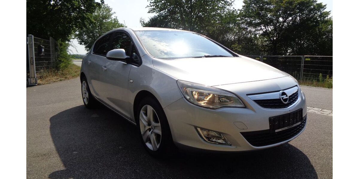 Opel Astra 194.045 km 2.300 &euro; Regensburg 93055