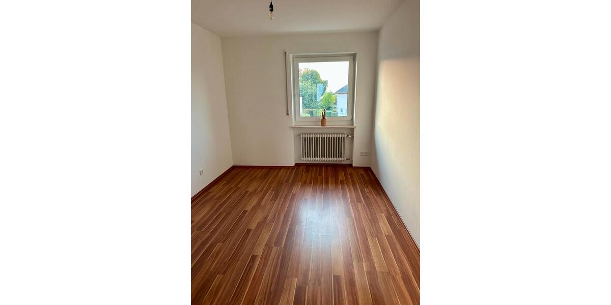 Reihenhaus Bad Abbach - 12 Zimmer, 188 m&sup2;, 2.050&euro; | Angebot:27620979