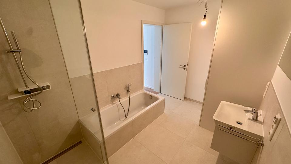 Etagenwohnung Regensburg Kumpfmühl - 2 Zimmer, 57 m&sup2;, 1.273&euro; | Angebot:26384433