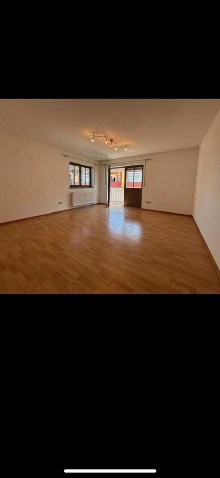Moderne 2-Zimmer-Wohnung mit Stellplatz in Neustadt a. d. Donau