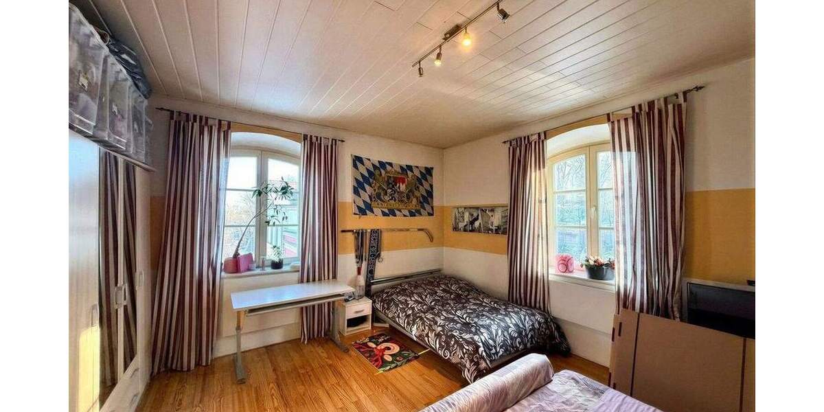 Mehrfamilienhaus, Wohnhaus Nittendorf Etterzhausen - 1 Zimmer, 400 m&sup2;, 295.000&euro; | Angebot:25850384