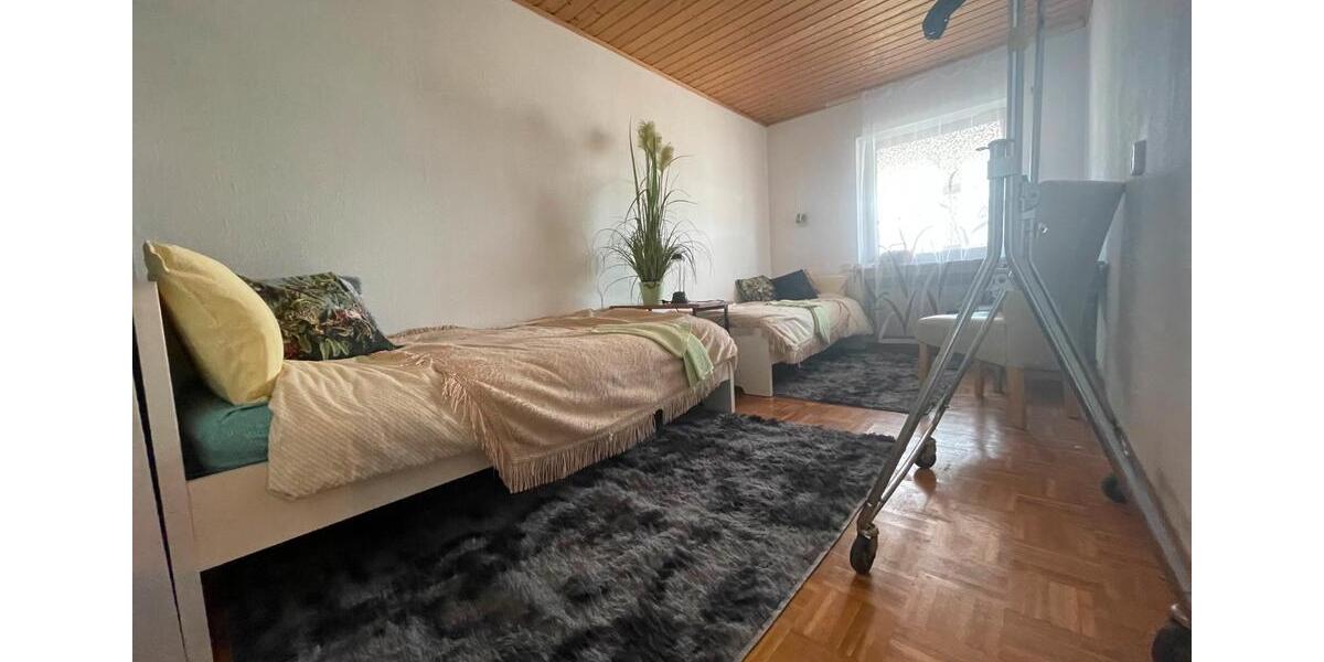 Ferienimmobilie Regensburg Brandlberg - 20&euro; | Angebot:10953382
