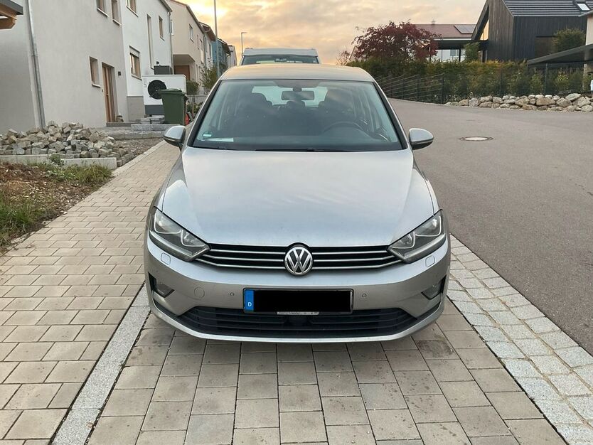 VW Golf Sportsvan 157.000 km 9.100 € Sinzing 93161