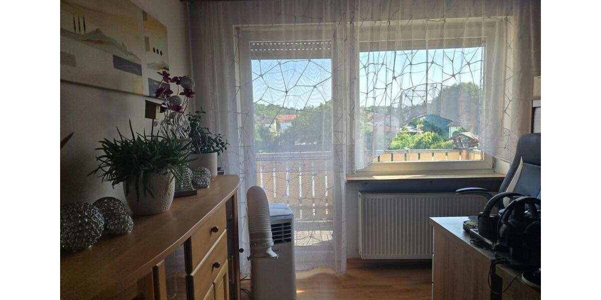 Reihenhaus Burglengenfeld - 9 Zimmer, 213 m&sup2;, 380.000&euro; | Angebot:24652306