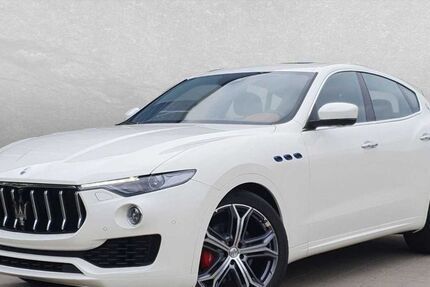 Maserati Levante 55.000 km 65.799 &euro; Regensburg 93059