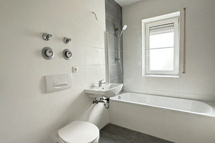 Neu sanierte 2-Zimmer-Wohnung mit Terrasse & Garten - Regensburg 2 zimmer