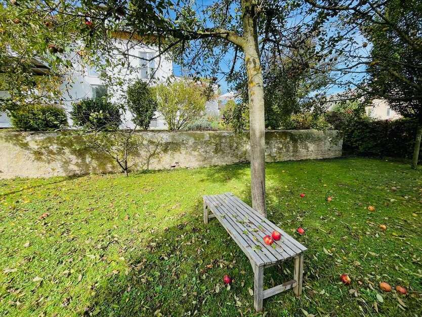 Haus zum Kaufen in Donaustauf 869.000 € 250 m²