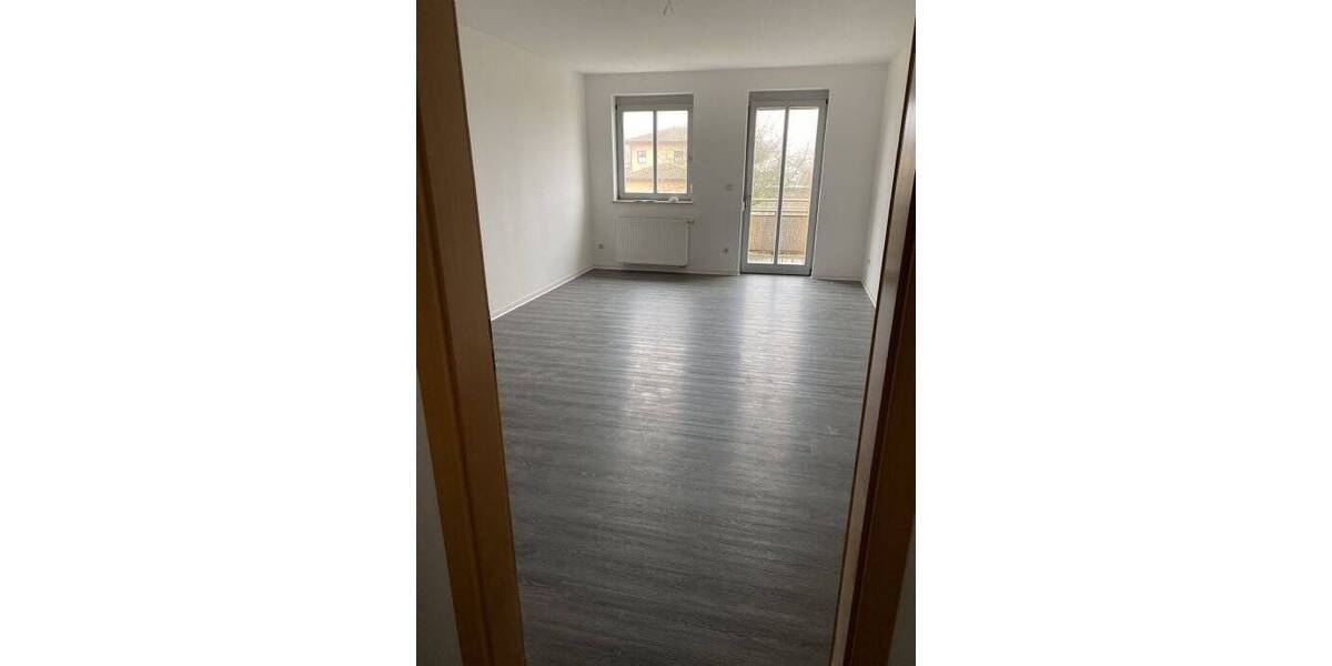 3- Zimmer Wohnung (Nr. 3) - Küche und großer Balkon in 84082 Laberweinting (Glasfaseranschluß FTTH) 3 zimmer
