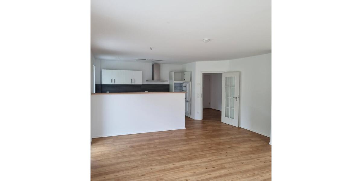 Erdgeschoßwohnung Abensberg - 3 Zimmer, 106 m&sup2;, 1.100&euro; | Angebot:26693020
