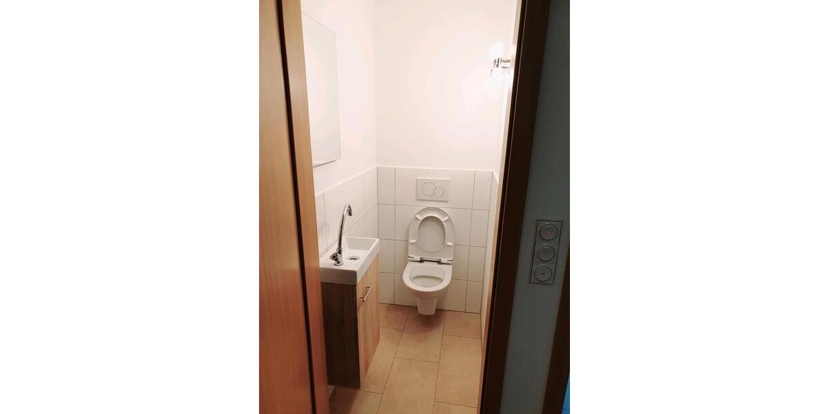 Etagenwohnung Donaustauf - 5 Zimmer, 143 m&sup2;, 1.590&euro; | Angebot:27594346
