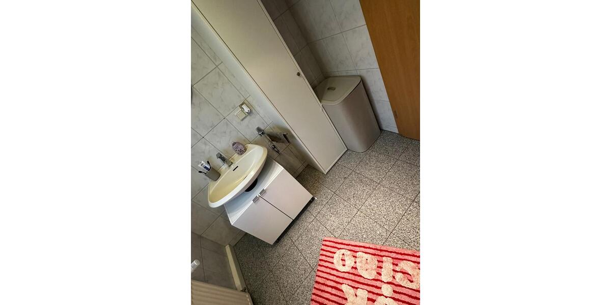 3-Zimmer-Wohnung mit Küche und Bad 3 zimmer