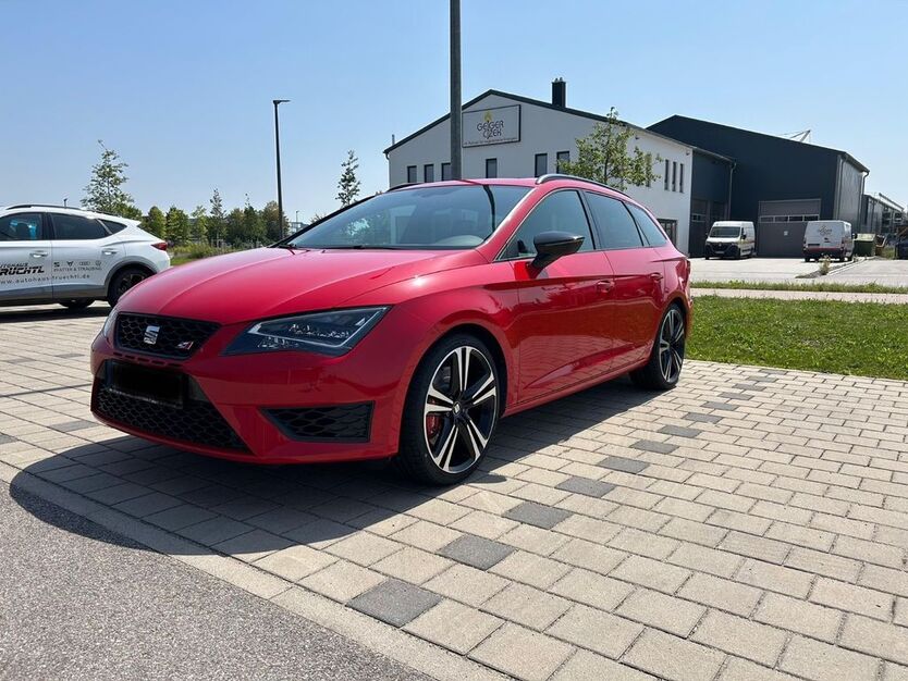 Seat Leon 70.852 km 20.299 € Laberweinting 84082