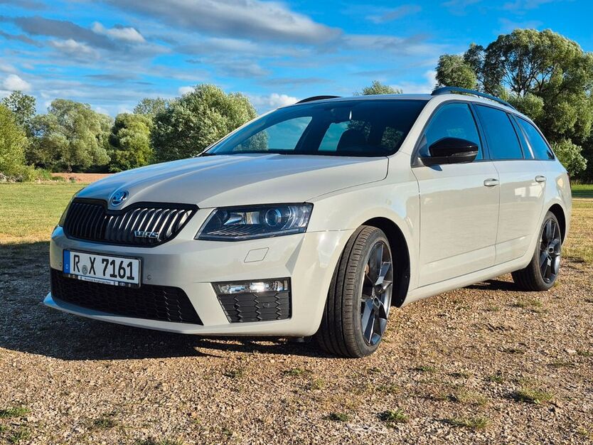 Skoda Octavia 172.500 km 15.900 € Regendorf 93197