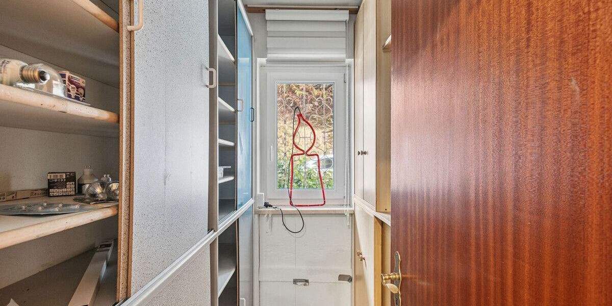 Einfamilienhaus Undorf Undorf - 7 Zimmer, 208 m&sup2;, 599.000&euro; | Angebot:24826005