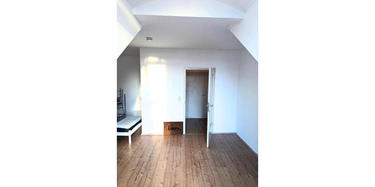 Dachgeschoßwohnung Burglengenfeld - 1 Zimmer, 38 m&sup2;, 155.000&euro; | Angebot:23466877