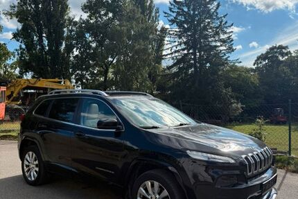 Jeep Cherokee 223.000 km 10.390 &euro; Regensburg 93047