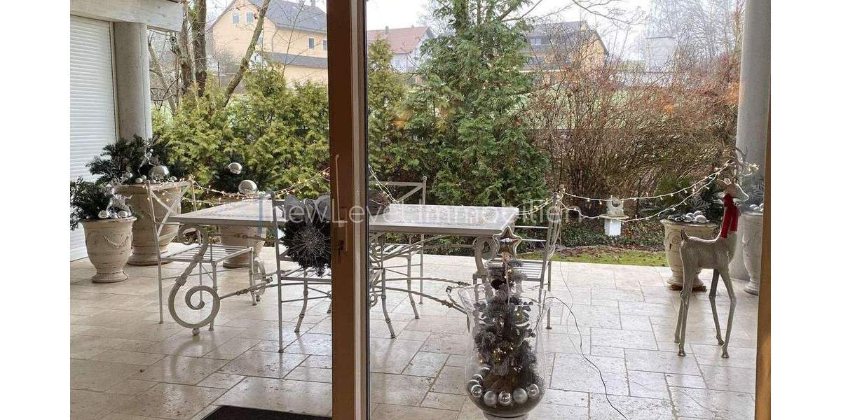 Mehrfamilienhaus, Wohnhaus Maxhütte-Haidhof Maxhütte - 9 Zimmer, 230 m&sup2;, 1.129.000&euro; | Angebot:25734294