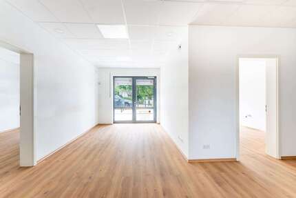 Büro in Sünching 790 € 90 m² zimmer