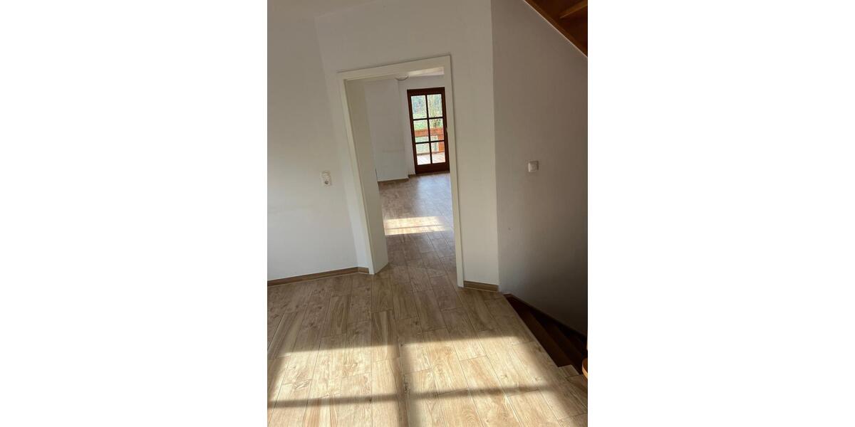 Doppelhaushälfte Maxhütte-Haidhof Haidhof - 4 Zimmer, 140 m&sup2;, 1.500&euro; | Angebot:24793183