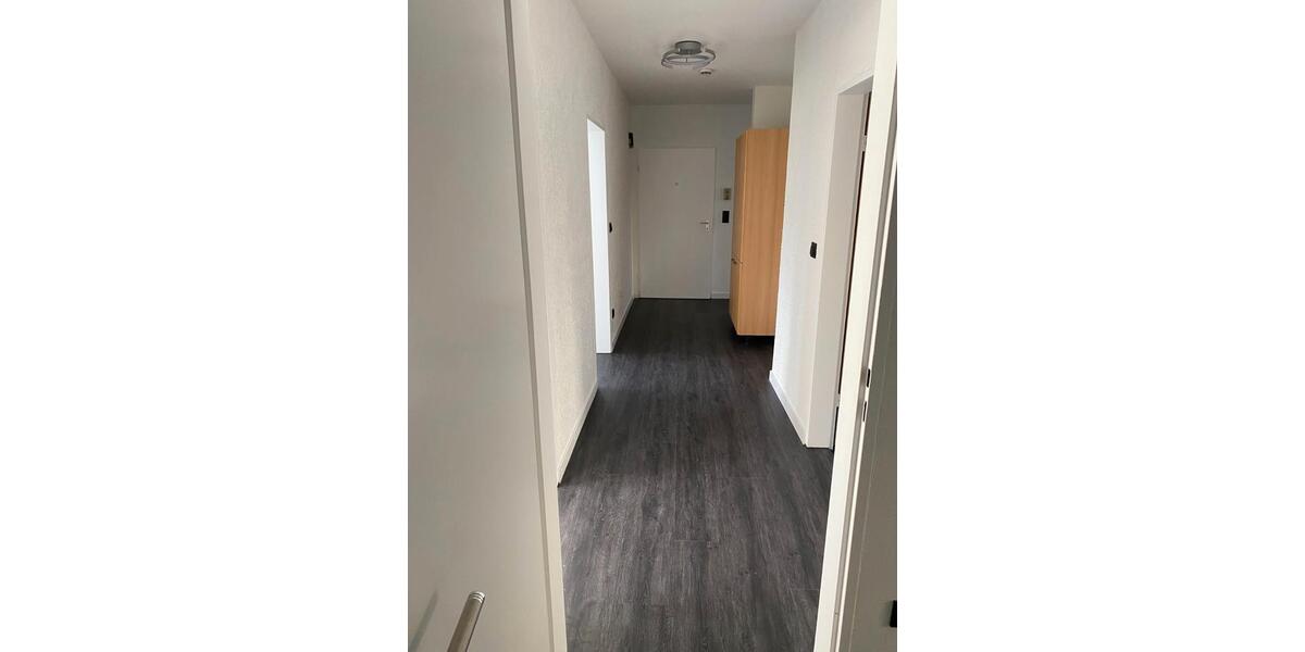 Etagenwohnung Regensburg Galgenberg - 3 Zimmer, 82 m&sup2;, 1.300&euro; | Angebot:26689379