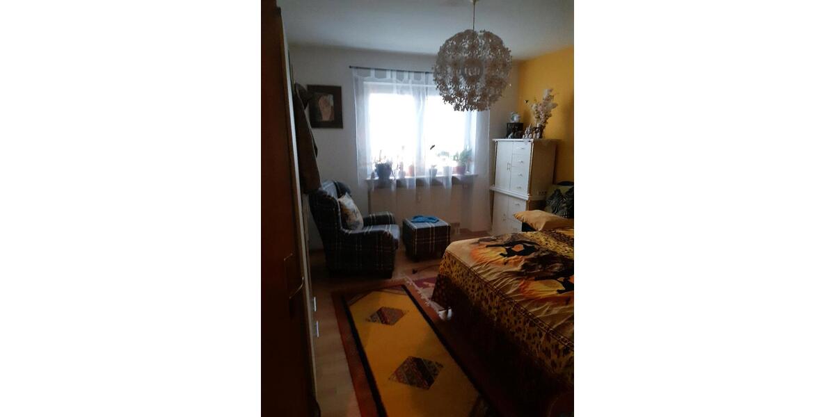 Etagenwohnung Lappersdorf - 3 Zimmer, 75 m&sup2;, 810&euro; | Angebot:25722571