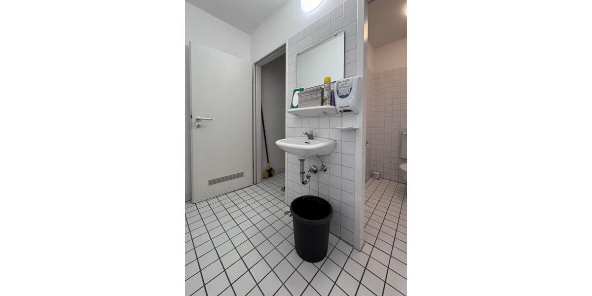 VB3560n Provisionsfreie, zentral gelegene Büro- oder Praxisfläche Regensburg - Zentrum zimmer