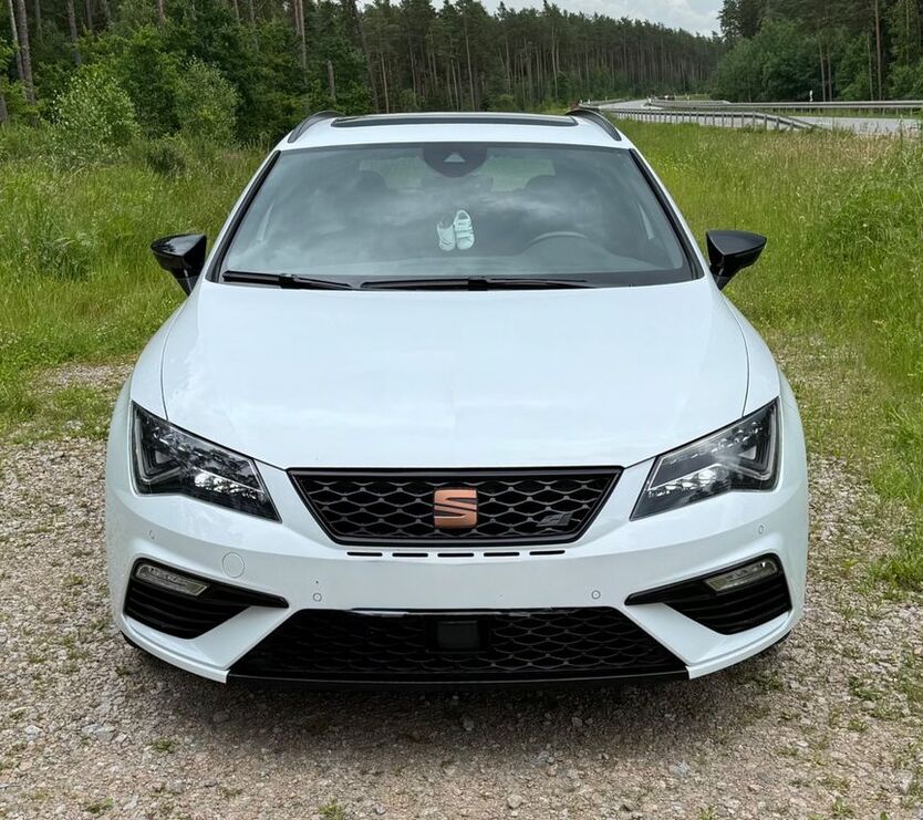 Seat Leon 72.300 km 24.999 € Walderbach 93194
