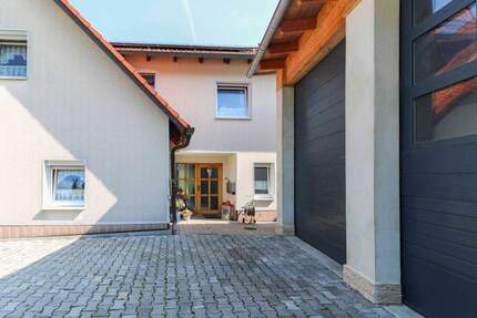 Haus Duggendorf Wischenhofen - 8 Zimmer, 645.000&euro; | Angebot:25864118