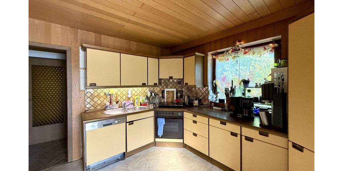 Einfamilienhaus Regensburg Oberisling-Graß - 9 Zimmer, 180 m&sup2;, 545.000&euro; | Angebot:25697116