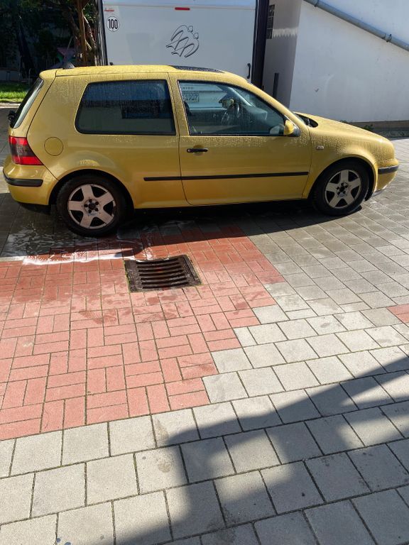 VW Golf 185.000 km 900 € Regenstauf 93128