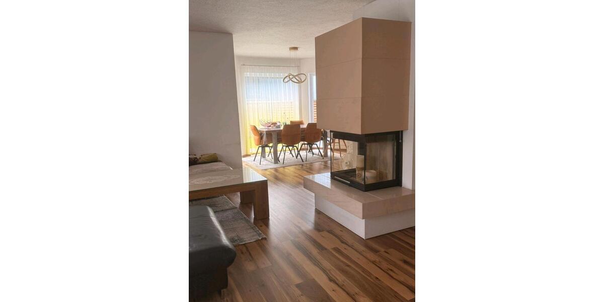 Reihenhaus Obertraubling - 7 Zimmer, 225 m&sup2;, 780.000&euro; | Angebot:27115188