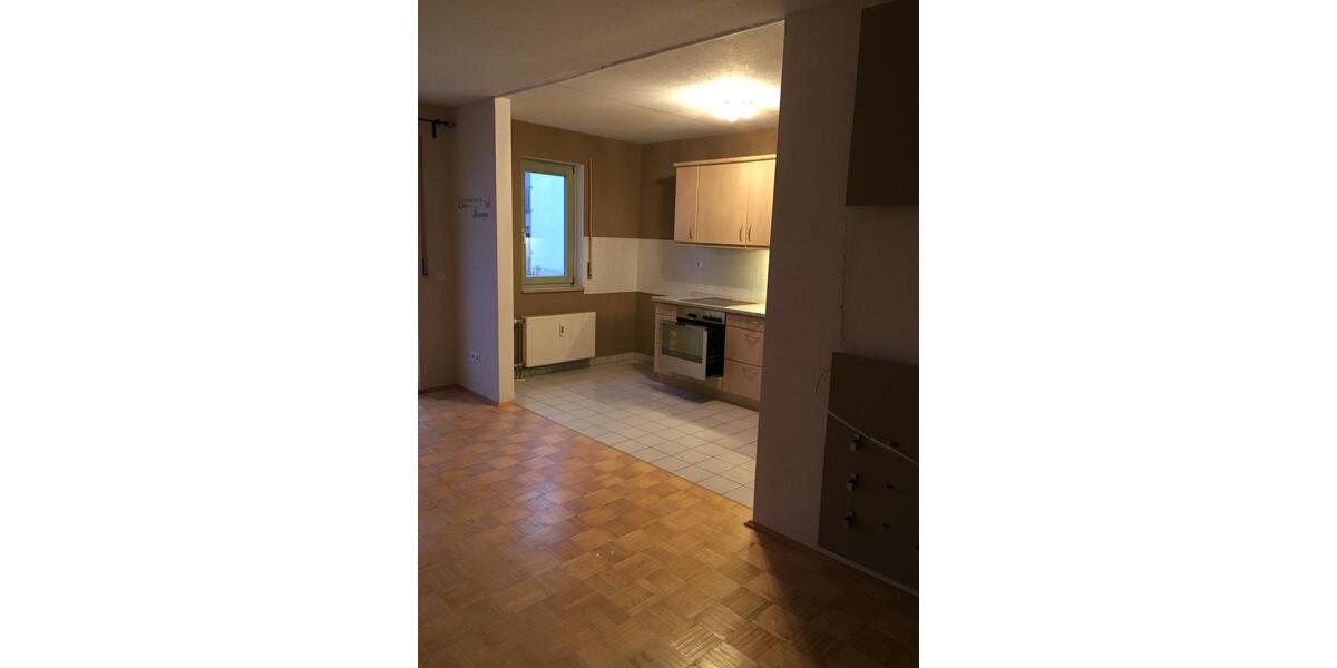 59qm Wohnung, Saal a.d.Donau, Küche Tiefgarage Bad mit Wanne 2 zimmer