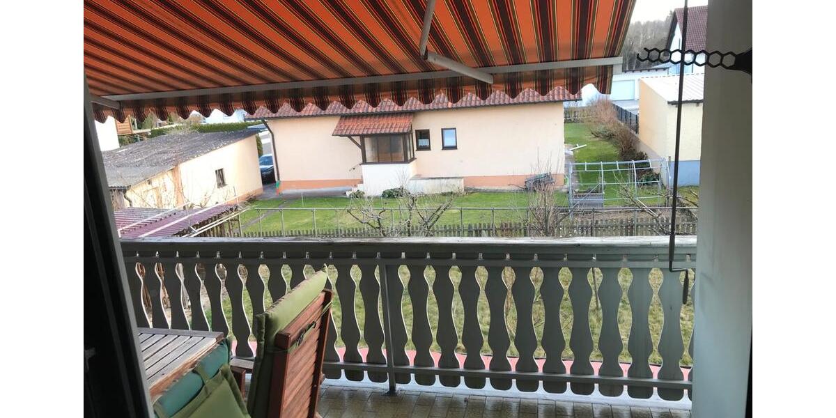 Etagenwohnung Sinzing - 5 Zimmer, 130 m&sup2;, 1.400&euro; | Angebot:25905392