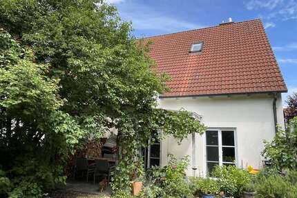 Haus zum Kaufen in Neutraubling 760.000 € 147 m² 5 zimmer