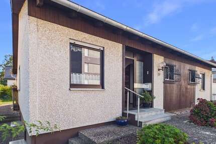Haus Neutraubling - 6.5 Zimmer, 155 m&sup2;, 589.000&euro; | Angebot:27582003