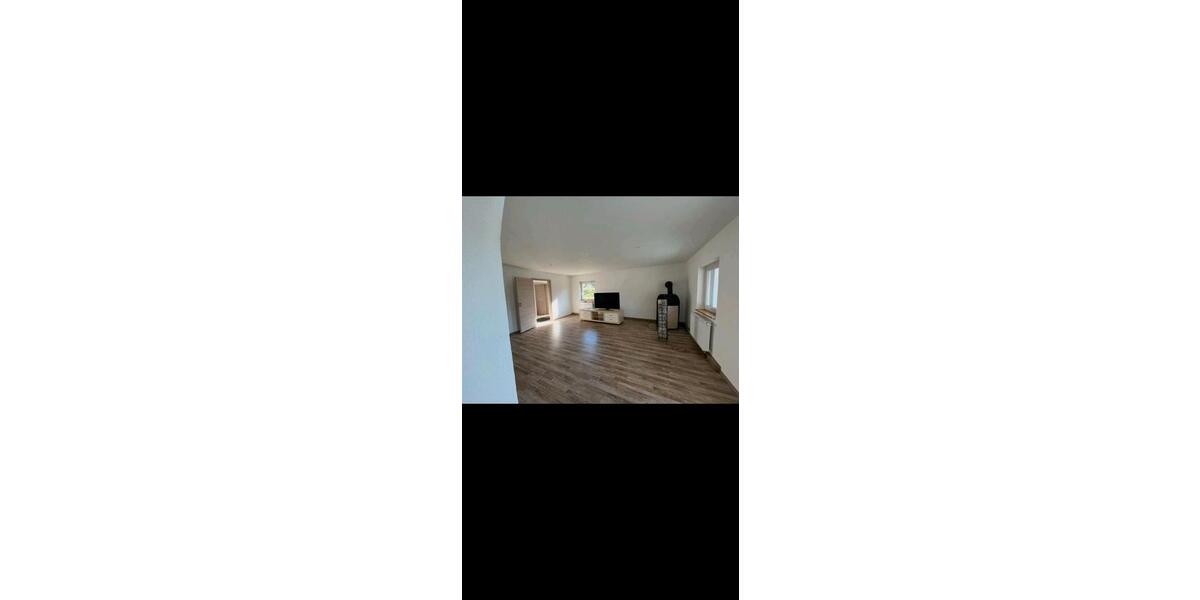 Hochparterre Brennberg Zumhof - 3 Zimmer, 70 m&sup2;, 650&euro; | Angebot:26335450