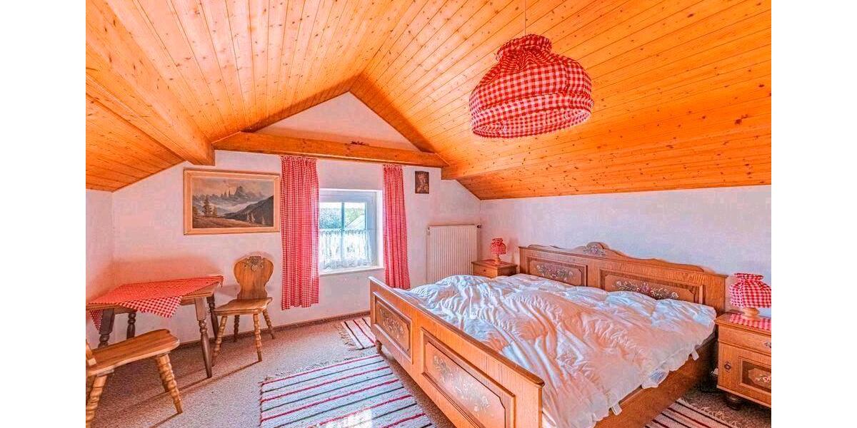 Einfamilienhaus Geiselhöring - 11 Zimmer, 300 m&sup2;, 749.000&euro; | Angebot:26276397