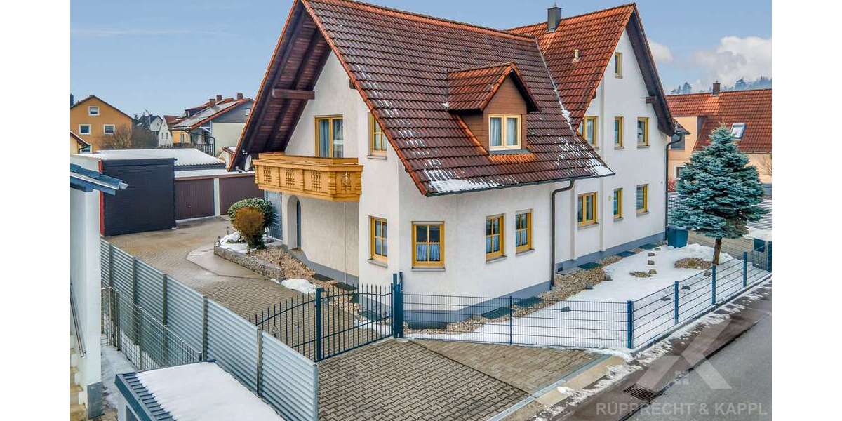 Einfamilienhaus Burglengenfeld - 7 Zimmer, 240 m&sup2;, 599.000&euro; | Angebot:24582240