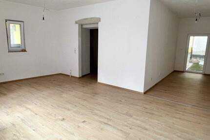 Moderne Erdgeschosswohnung in zentraler Lage - fußläufig in die Innenstadt 3 zimmer