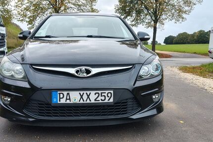 Hyundai i30 165.000 km 2.199 € Regensburg 93051