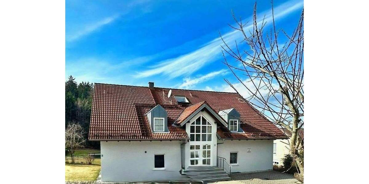 Etagenwohnung Falkenstein - 2 Zimmer, 61 m&sup2;, 129.000&euro; | Angebot:25865335