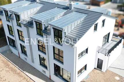 Haus Zeitlarn - Laub Laub - 4 Zimmer, 151 m&sup2;, 849.000&euro; | Angebot:27110784