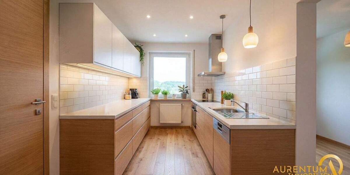 Einfamilienhaus Lappersdorf Lorenzen - 5 Zimmer, 215 m&sup2;, 745.000&euro; | Angebot:25373973