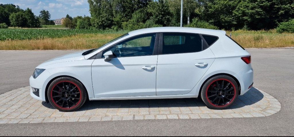 Seat Leon 182.000 km 7.400 &euro; Abensberg 93326