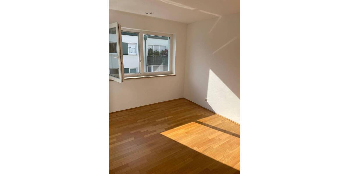 Etagenwohnung Regensburg Galgenberg - 2 Zimmer, 419.000&euro; | Angebot:26276375